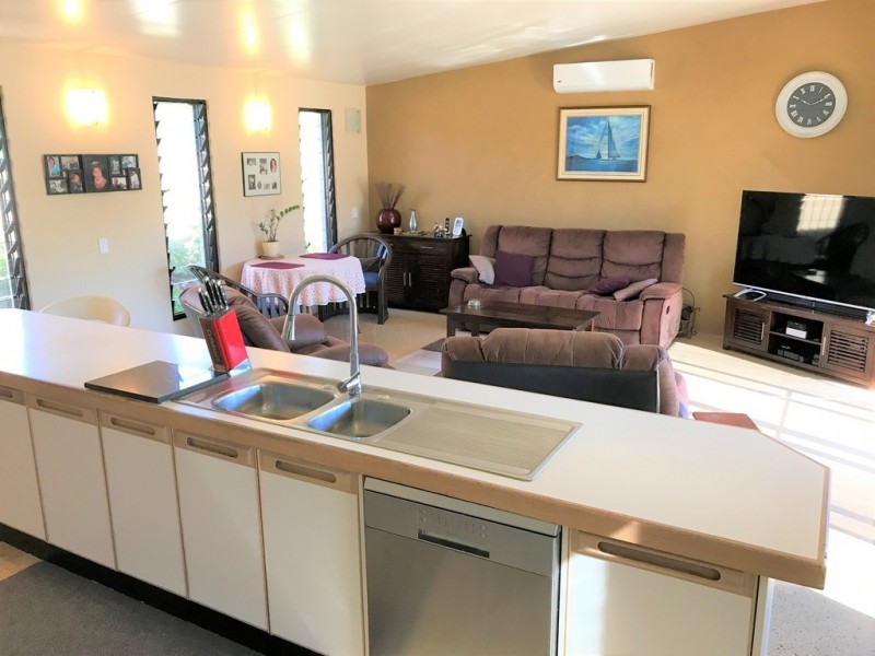 37 JUDITH STREET, Russell Island QLD 4184