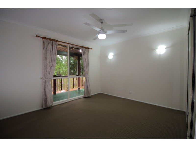 36 COAST ROAD, Macleay Island QLD 4184