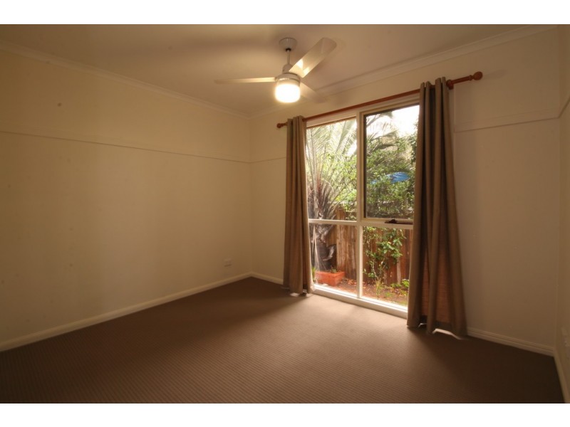 36 COAST ROAD, Macleay Island QLD 4184