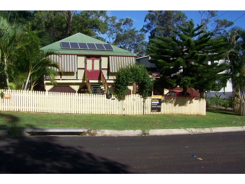 36 MELALEUCA DR, Lamb Island QLD 4184