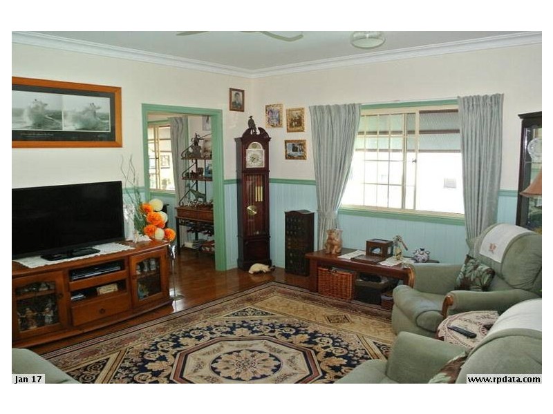 36 MELALEUCA DR, Lamb Island QLD 4184