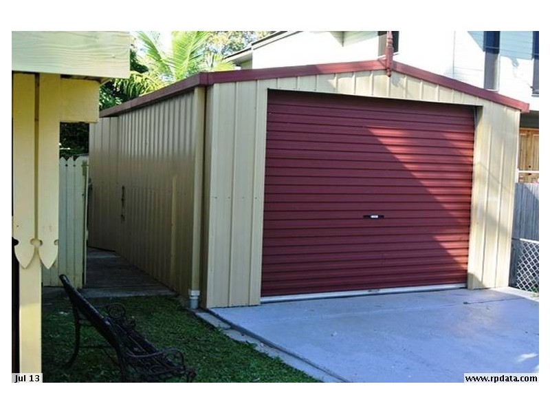 36 MELALEUCA DR, Lamb Island QLD 4184