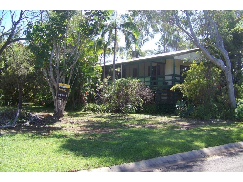 39-43 CREST HAVEN, Lamb Island QLD 4184