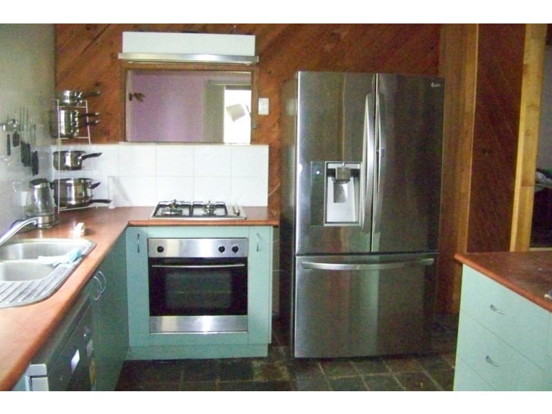 39-43 CREST HAVEN, Lamb Island QLD 4184