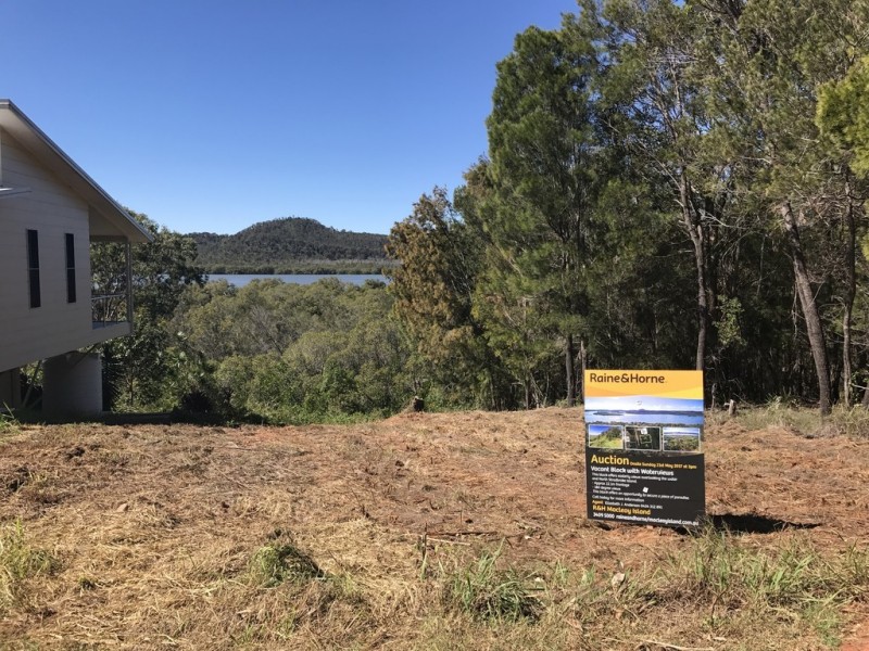 31 AQUAMARINE AVENUE, Russell Island QLD 4184