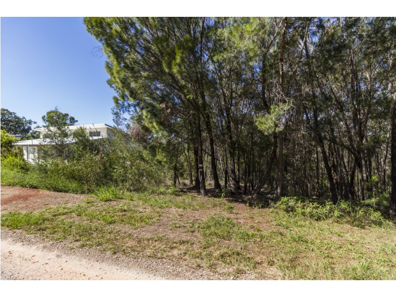 31 AQUAMARINE AVENUE, Russell Island QLD 4184