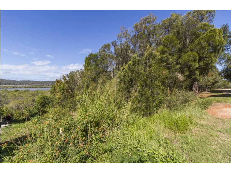 31 AQUAMARINE AVENUE, Russell Island QLD 4184