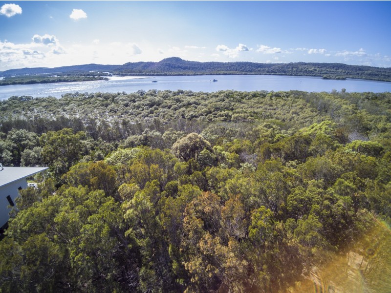 31 AQUAMARINE AVENUE, Russell Island QLD 4184