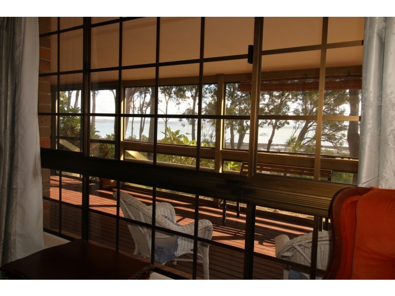 57 Coondooroopa Drive, Macleay Island QLD 4184