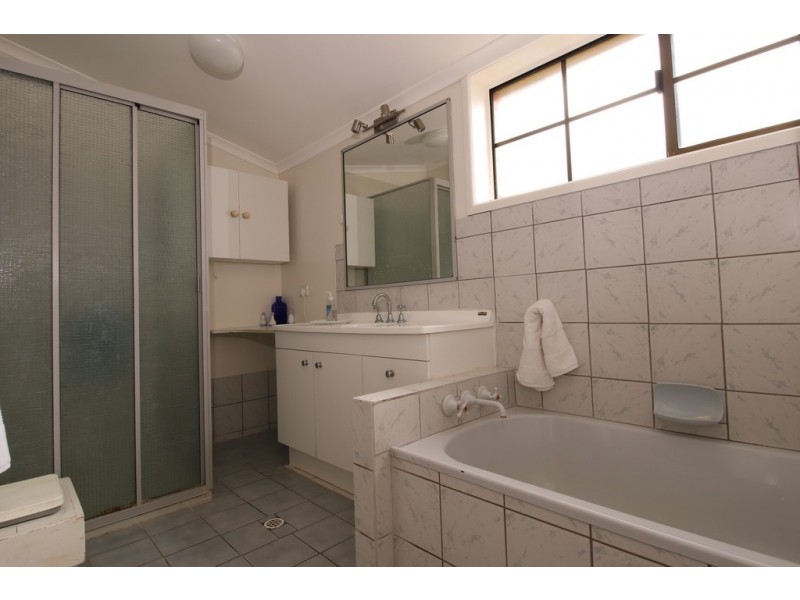 57 Coondooroopa Drive, Macleay Island QLD 4184