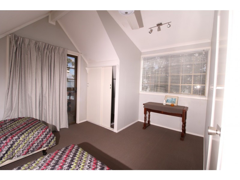 57 Coondooroopa Drive, Macleay Island QLD 4184