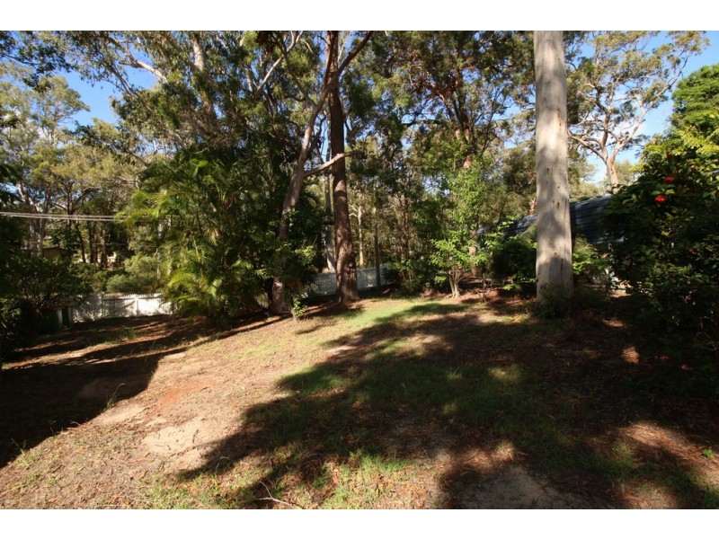 57 Coondooroopa Drive, Macleay Island QLD 4184
