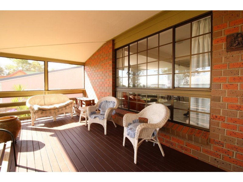 57 Coondooroopa Drive, Macleay Island QLD 4184
