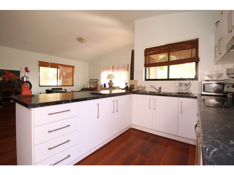 26 George Street, Macleay Island QLD 4184