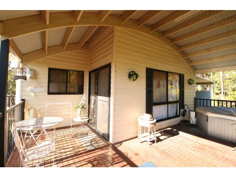 26 George Street, Macleay Island QLD 4184