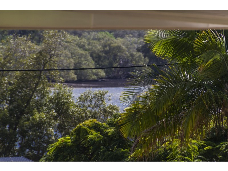 13 DOUGLAS STREET, Russell Island QLD 4184