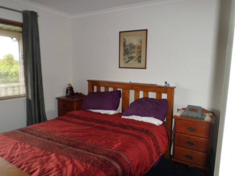 15 ASHTON STREET, Macleay Island QLD 4184