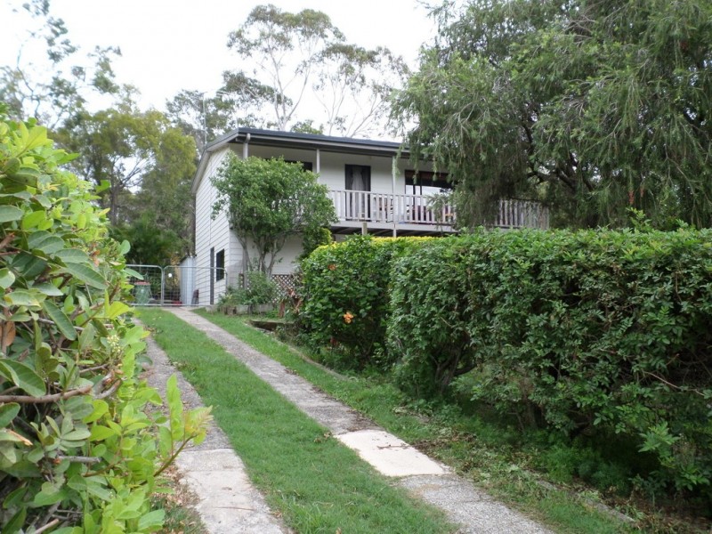 15 ASHTON STREET, Macleay Island QLD 4184