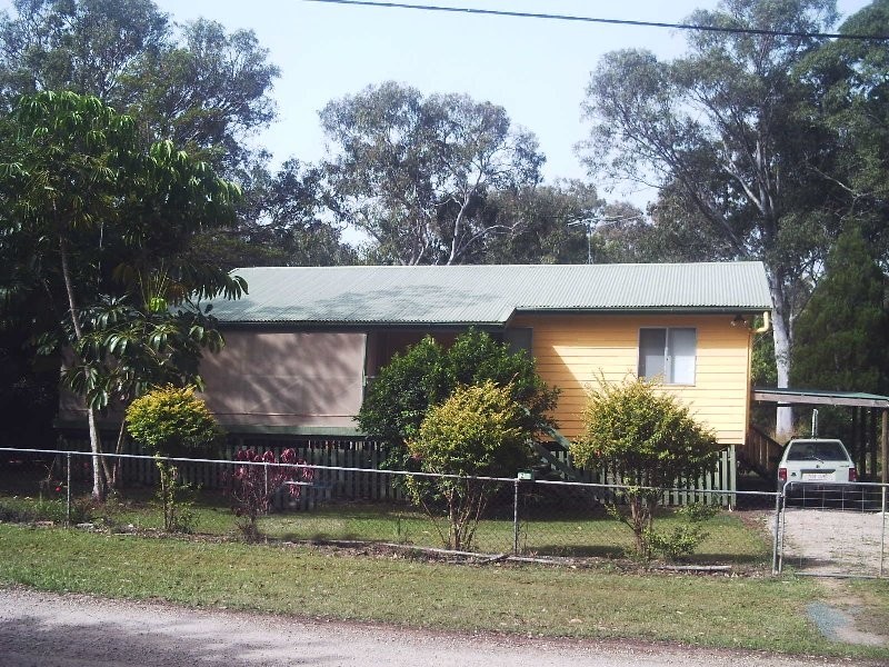 2 Boxwood Ave, Lamb Island QLD 4184