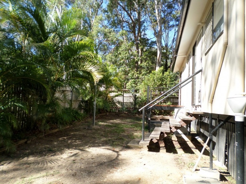 9 ARUMA STREET, Macleay Island QLD 4184
