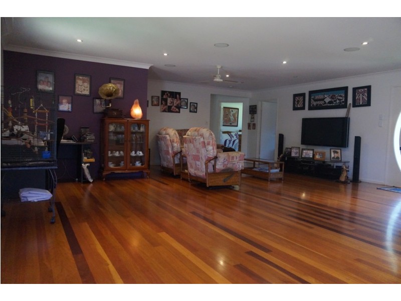 30 LONICERA STREET, Macleay Island QLD 4184