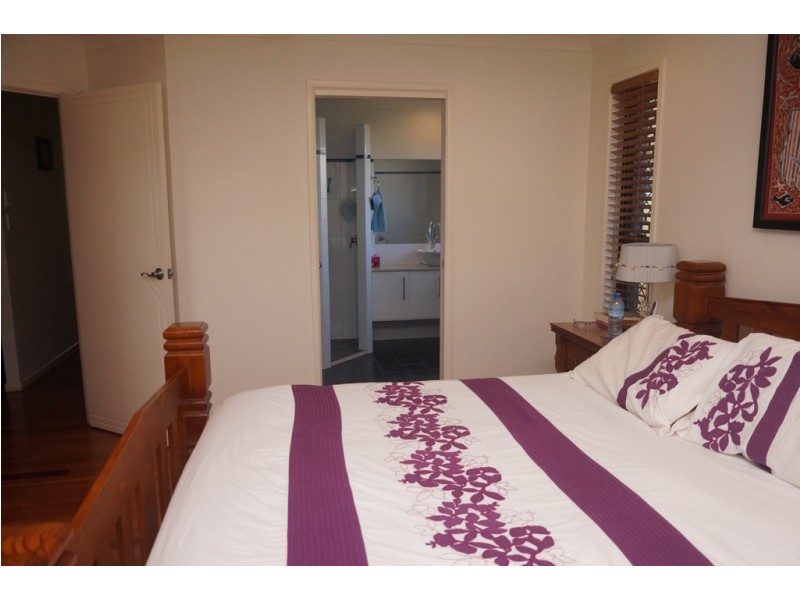 30 LONICERA STREET, Macleay Island QLD 4184