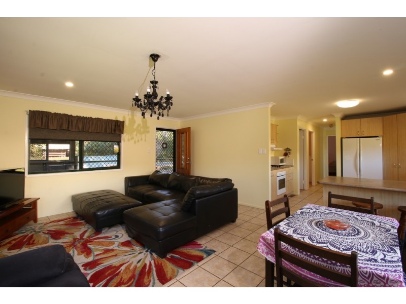 23 SQUIRE STREET, Macleay Island QLD 4184