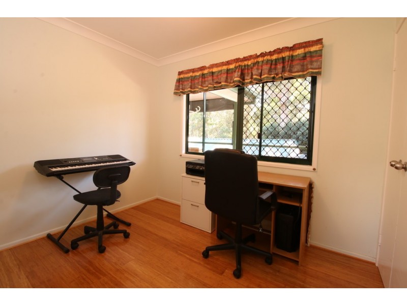 23 SQUIRE STREET, Macleay Island QLD 4184