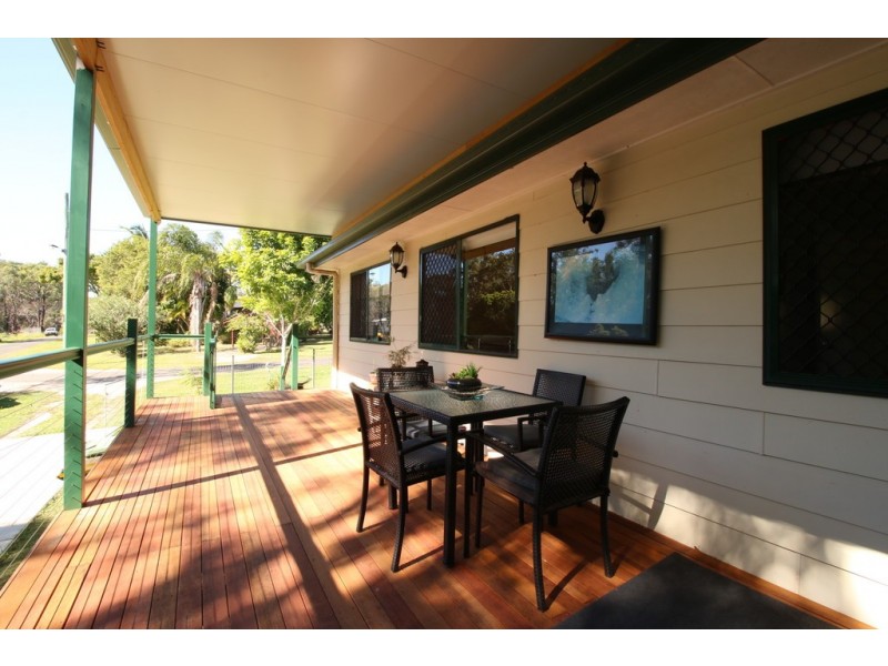 23 SQUIRE STREET, Macleay Island QLD 4184