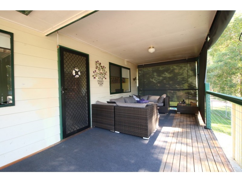 23 SQUIRE STREET, Macleay Island QLD 4184