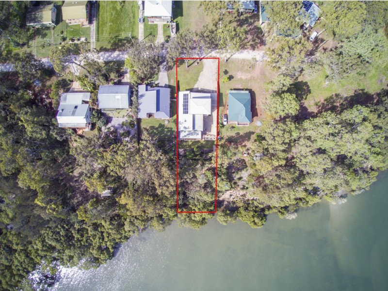 21 CLIFF TERRACE, Macleay Island QLD 4184