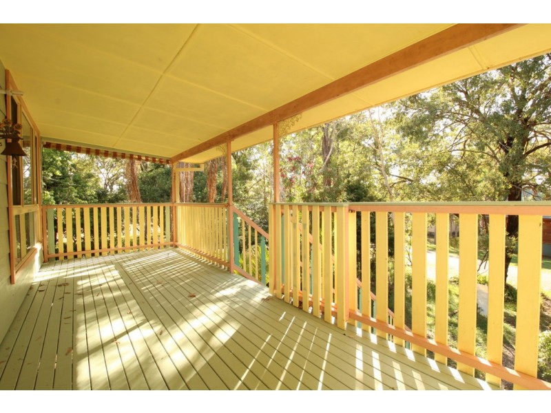 38 BLUE BAY CRESCENT, Macleay Island QLD 4184