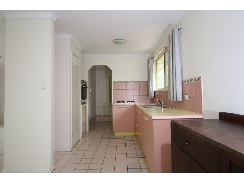 38 BLUE BAY CRESCENT, Macleay Island QLD 4184