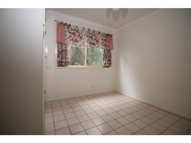 38 BLUE BAY CRESCENT, Macleay Island QLD 4184