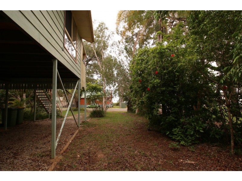 38 BLUE BAY CRESCENT, Macleay Island QLD 4184