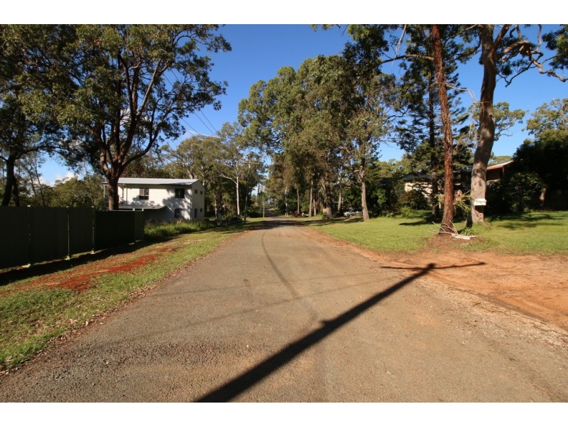 38 BLUE BAY CRESCENT, Macleay Island QLD 4184