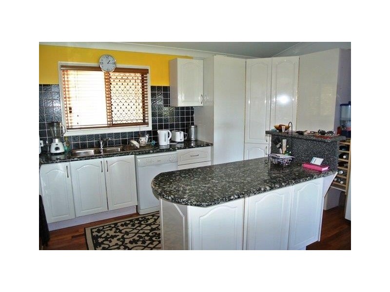 10 KILTO LANE, Macleay Island QLD 4184