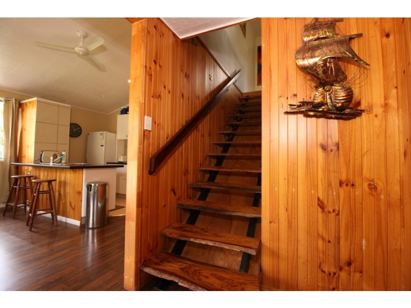 25 EASTERN ROAD, Macleay Island QLD 4184