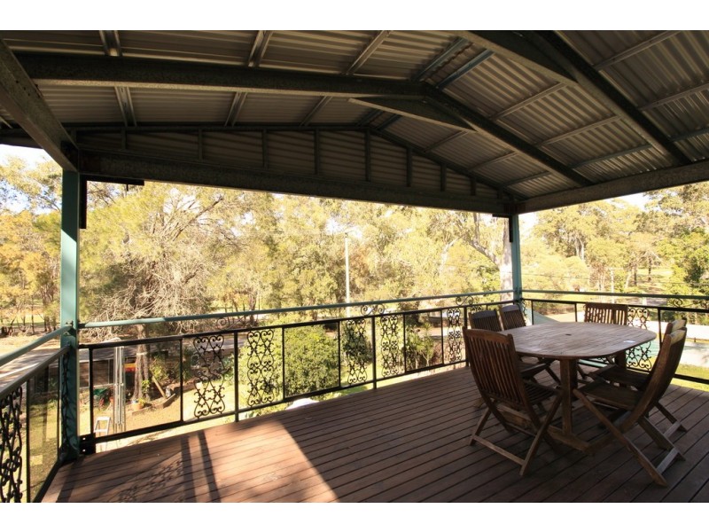 25 EASTERN ROAD, Macleay Island QLD 4184