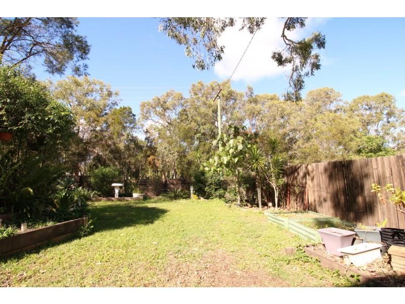 25 EASTERN ROAD, Macleay Island QLD 4184