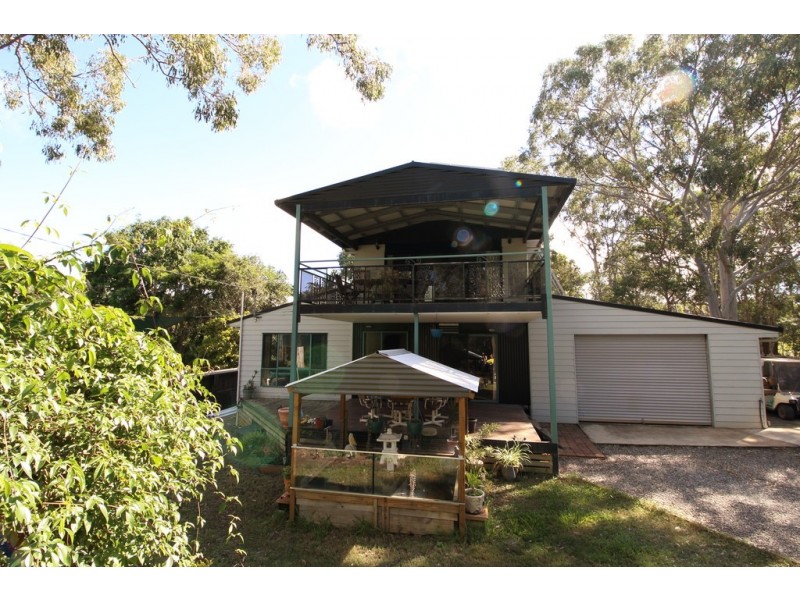 25 EASTERN ROAD, Macleay Island QLD 4184