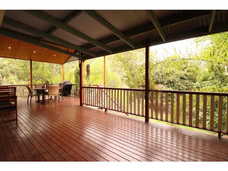 8 KALARA STREET, Macleay Island QLD 4184