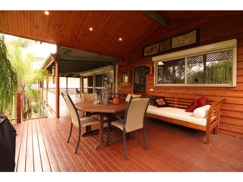 8 KALARA STREET, Macleay Island QLD 4184