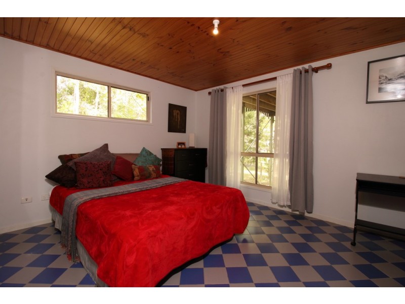 8 KALARA STREET, Macleay Island QLD 4184