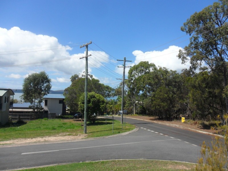 19 OOMOOL STREET, Macleay Island QLD 4184