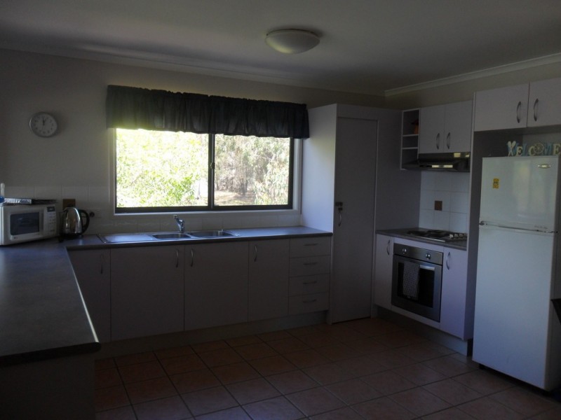 19 OOMOOL STREET, Macleay Island QLD 4184