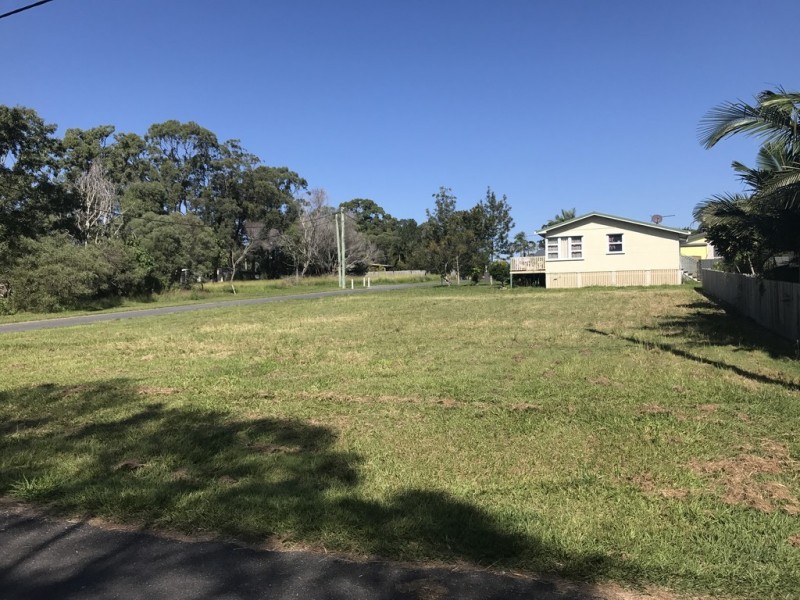 25 LEMONTREE DRIVE, Macleay Island QLD 4184