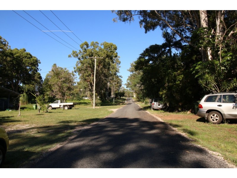 45 CHARLES TERRACE, Macleay Island QLD 4184