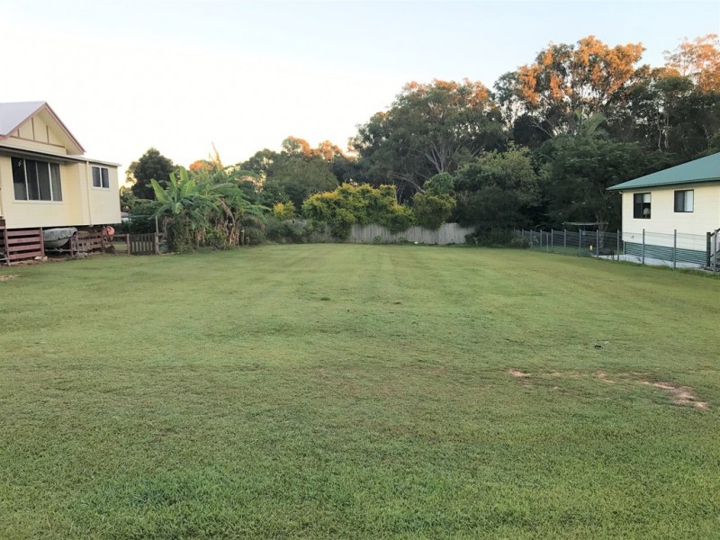 21 SQUIRE STREET, Macleay Island QLD 4184