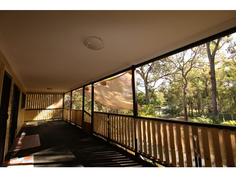 10 CURLEW STREET, Macleay Island QLD 4184